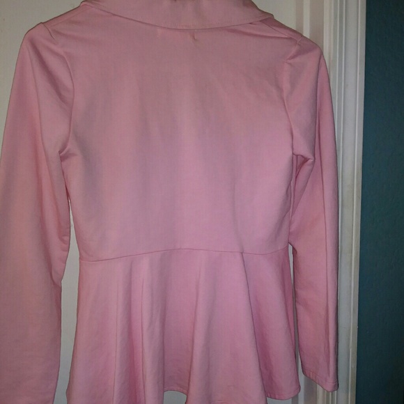 Like new Pink blazer with rhinestone collar - Picture 5 of 5
